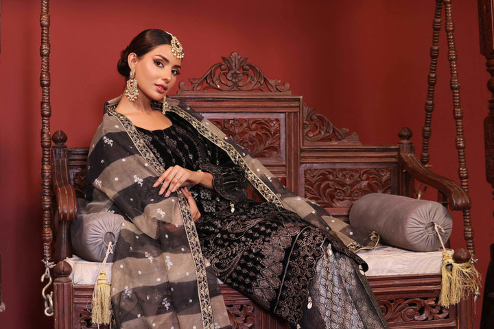 3 PIECE - EMBROIDERED VELVET SUIT 135K - Dressline Fabric