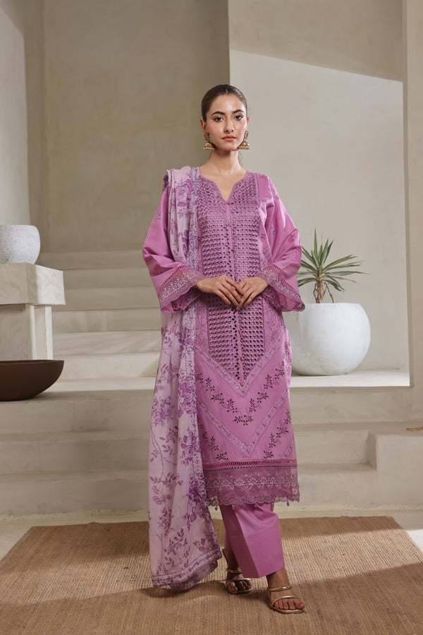 QAVAL – Luxury Chiken-Kari Lawn with Embellishments, Boring Work & Bana Dora Embroidery