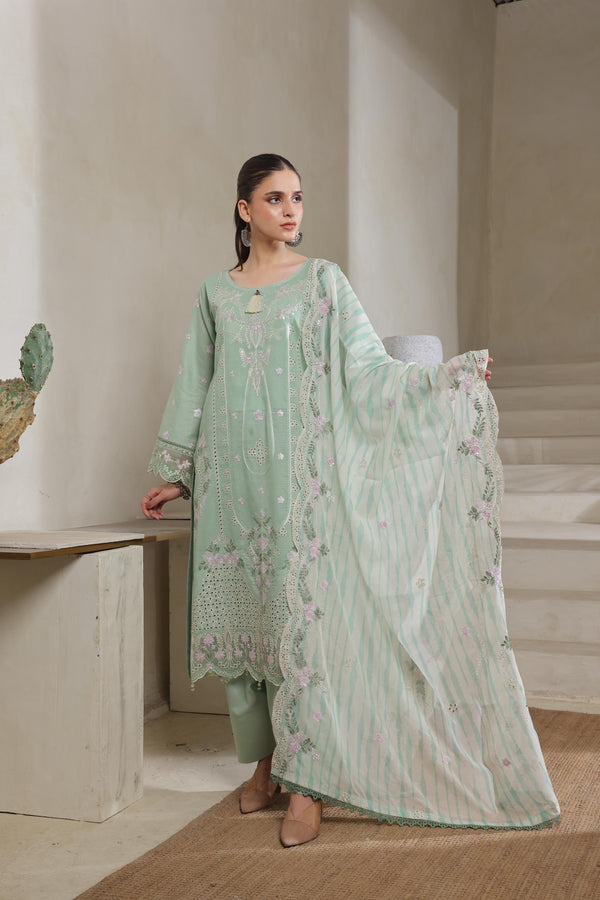 QAVAL – Luxury Chiken-Kari Lawn with Embellishments, Boring Work & Bana Dora Embroidery