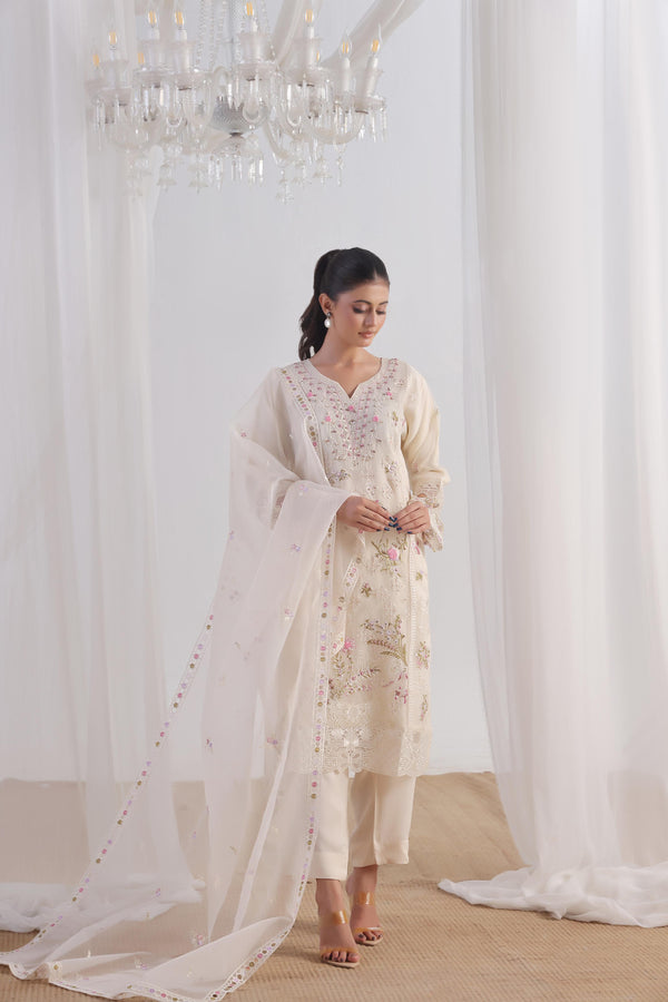 MALIKAH – Stitched 3-Piece Luxury Embroidered Organza Collection