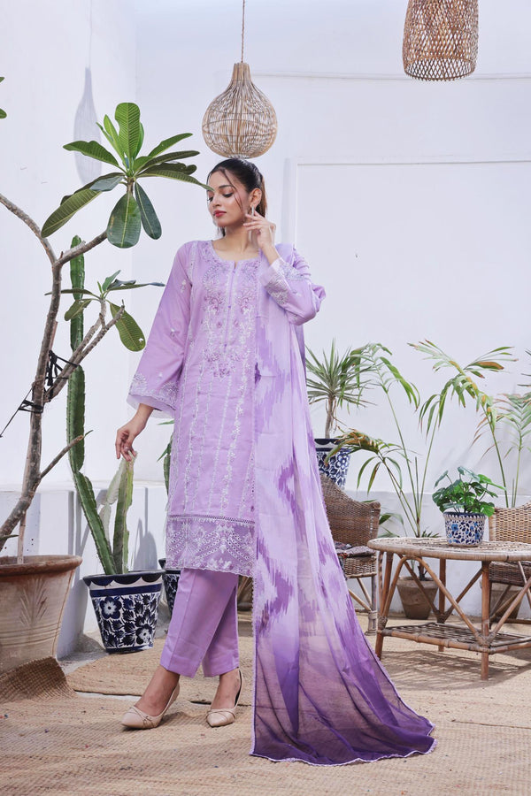 Launching New Stitched 3 Piece Embroidered Lawn Jacquard with Munnar Dupatta Collection