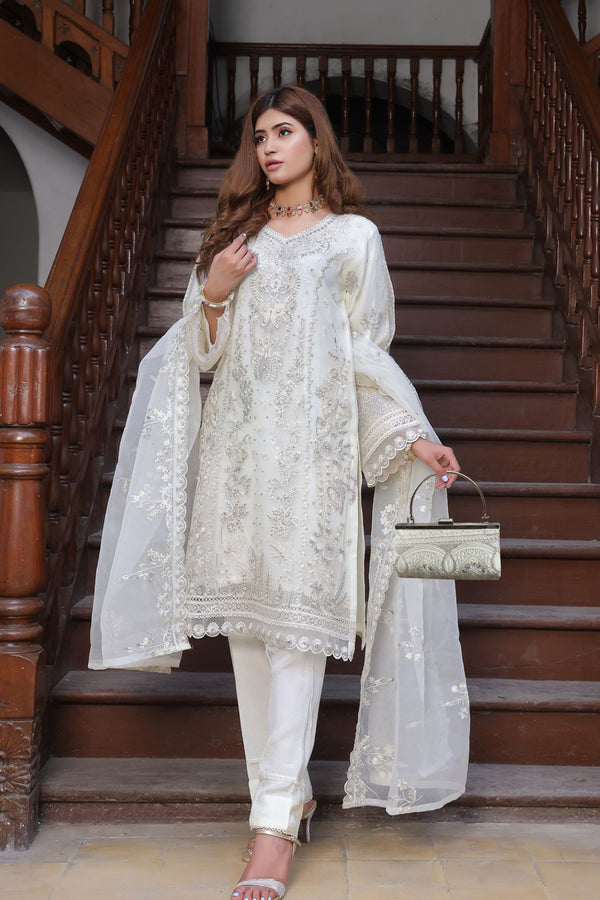 Stitched 3 Piece Embroidered Luxury Organza Collection